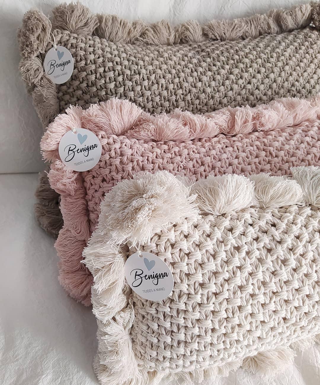 Funda Almohadón MULTIPOMPONES 30x50 (AP) - Imagen 4