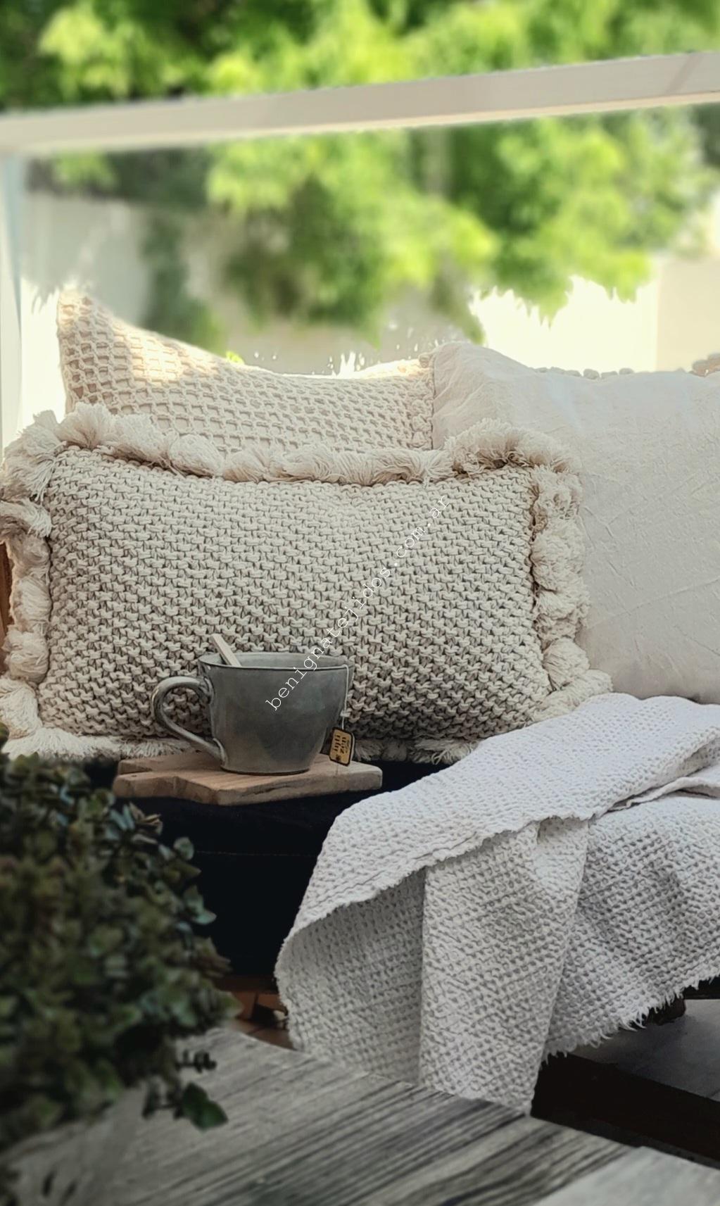 Funda Almohadón MULTIPOMPONES 30x50 (AP) - Imagen 3