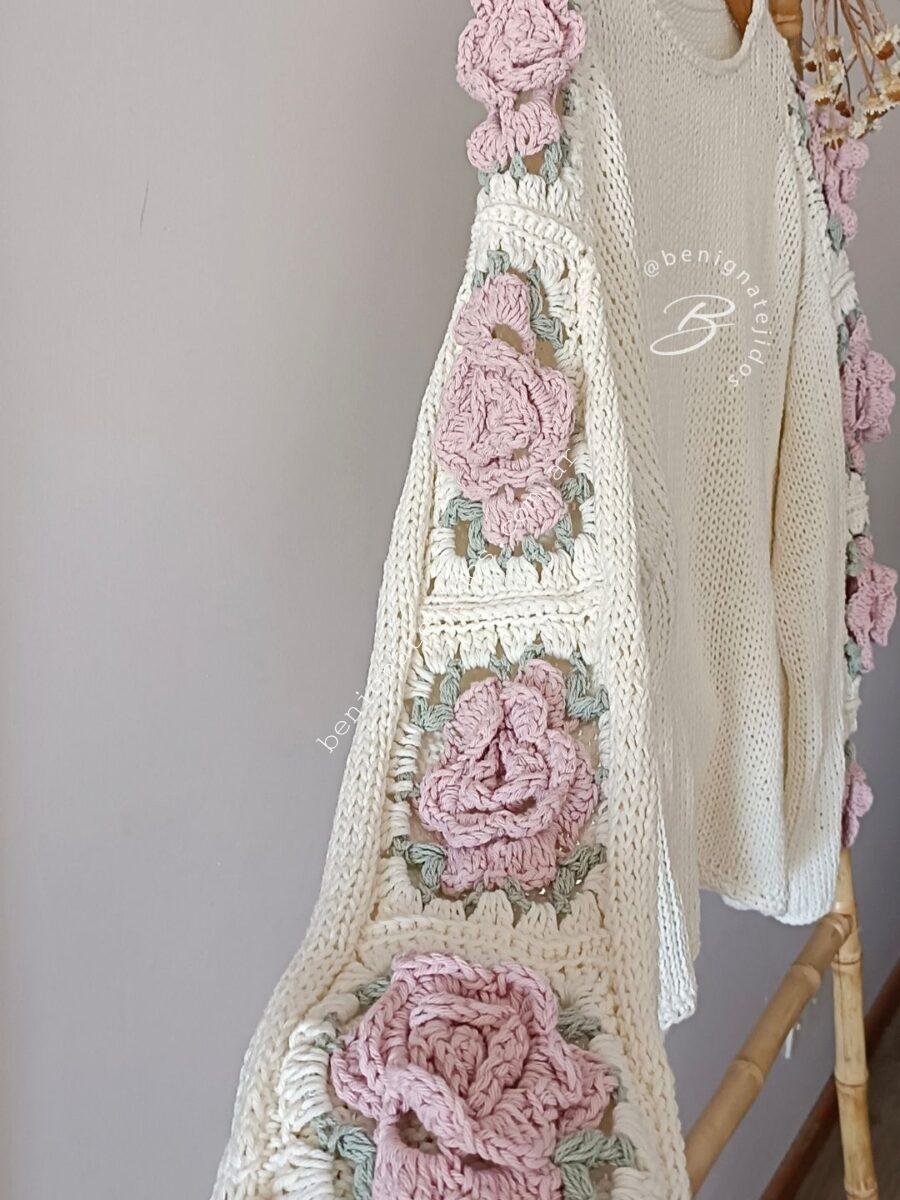 Sweater ROSES (AP)